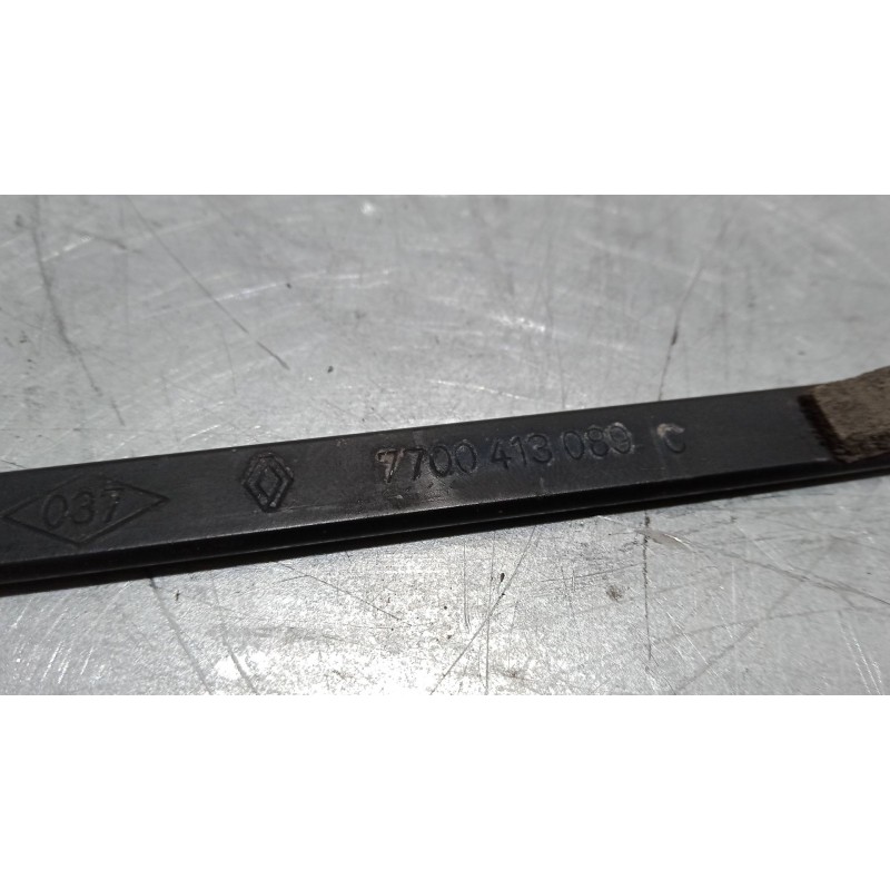 Recambio de brazo limpia trasero para renault laguna ii (bg0/1_) 1.9 dci (bg08, bg0g) referencia OEM IAM   