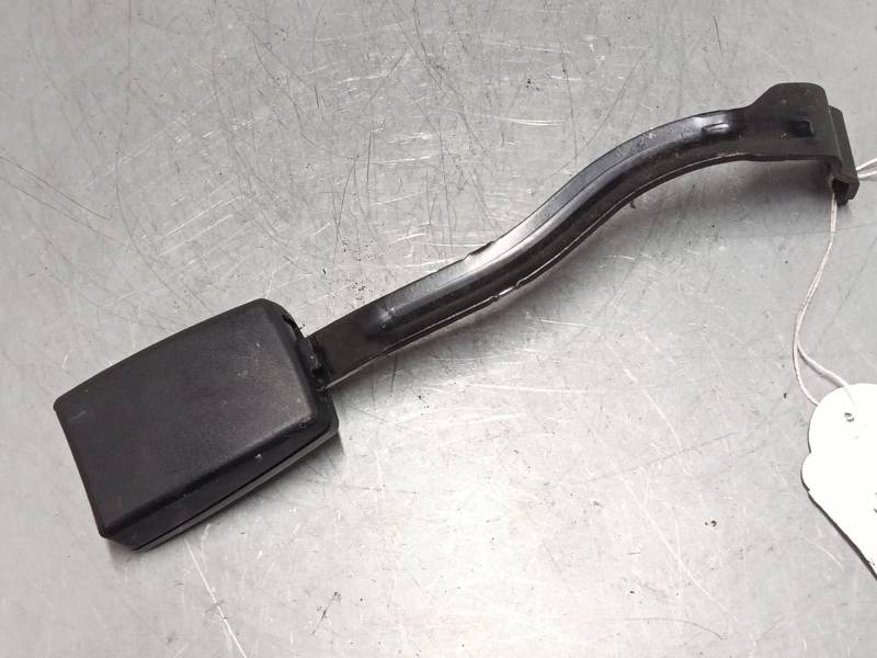 ANCLAJE CINTURON DELANTERO DERECHO 