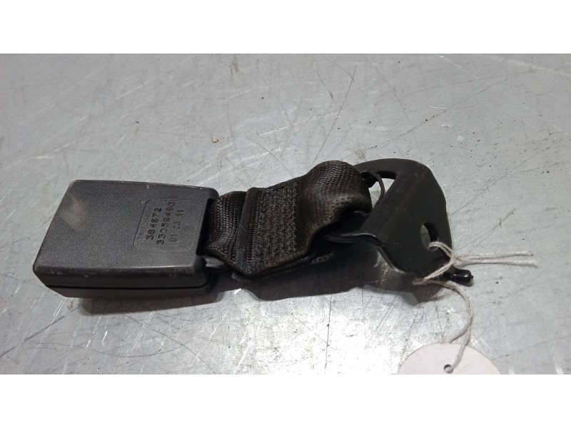 Recambio de anclaje cinturon trasero izquierdo para renault twingo ii (cn0_) 1.2 16v (cn04, cn0a, cn0b) referencia OEM IAM   