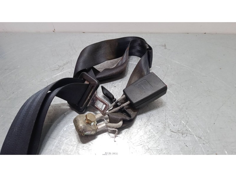 Recambio de anclaje cinturon trasero derecho para audi a4 b6 (8e2) 1.8 t referencia OEM IAM 8E0857713  