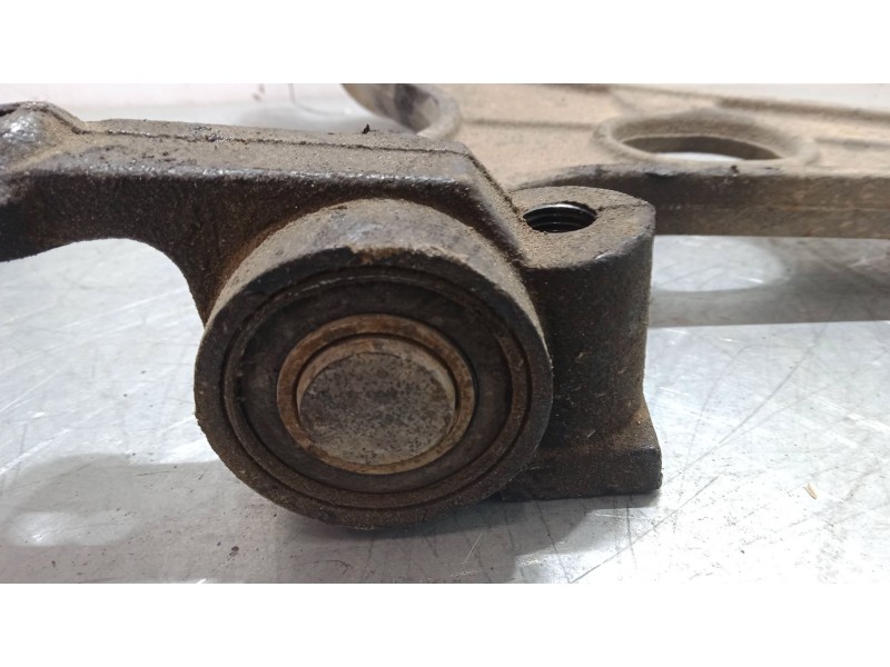 Recambio de brazo suspension inferior delantero izquierdo para citroën jumpy ii furgoneta 2.0 hdi 120 referencia OEM IAM   