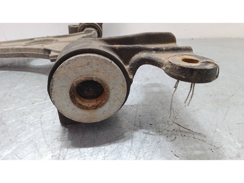 Recambio de brazo suspension inferior delantero izquierdo para citroën jumpy ii furgoneta 2.0 hdi 120 referencia OEM IAM   
