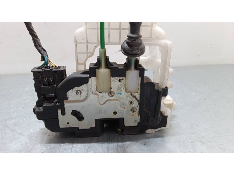 Recambio de cerradura puerta delantera derecha para hyundai i30 (fd) 1.4 referencia OEM IAM   