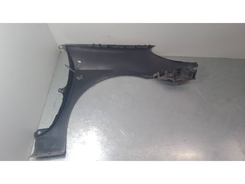 Recambio de aleta delantera izquierda para peugeot 307 (3a/c) 1.6 hdi referencia OEM IAM   