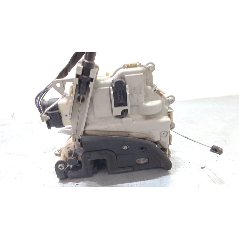 Recambio de cerradura puerta delantera derecha para seat altea xl (5p5, 5p8) 2.0 tdi 16v 4x4 referencia OEM IAM   