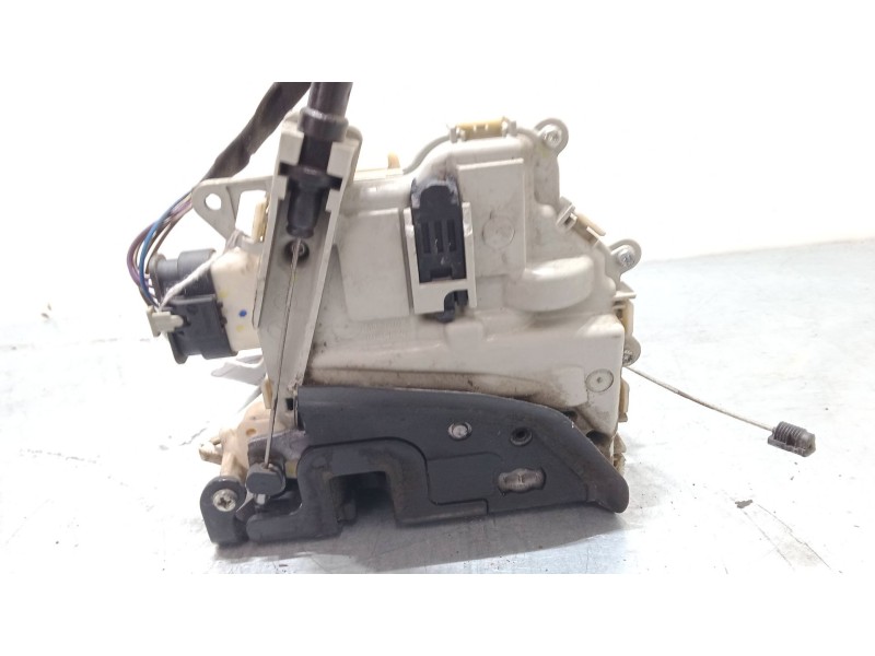 Recambio de cerradura puerta delantera derecha para seat altea xl (5p5, 5p8) 2.0 tdi 16v 4x4 referencia OEM IAM   