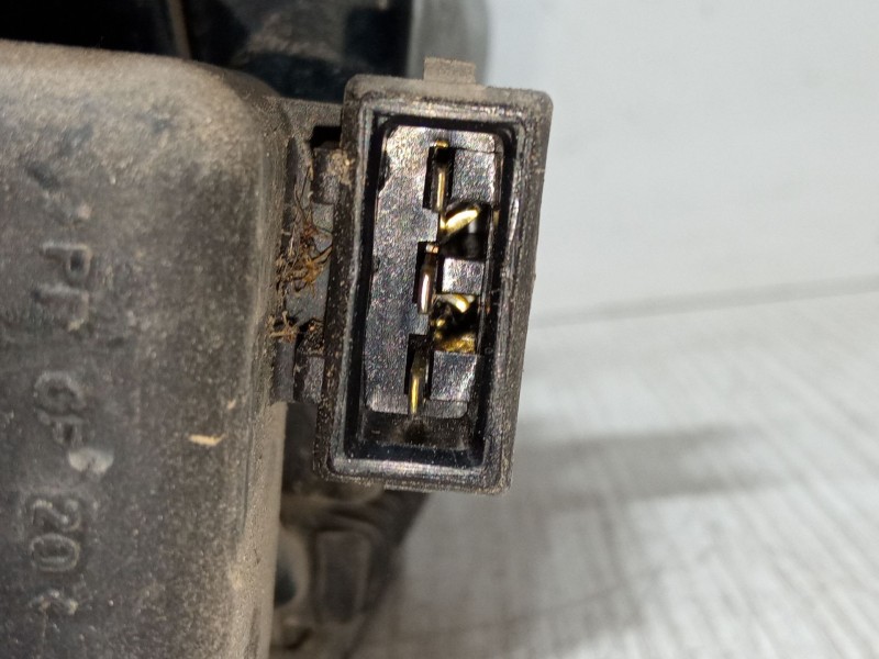 Recambio de faro izquierdo para seat ibiza ii (6k1) 1.4 i referencia OEM IAM   