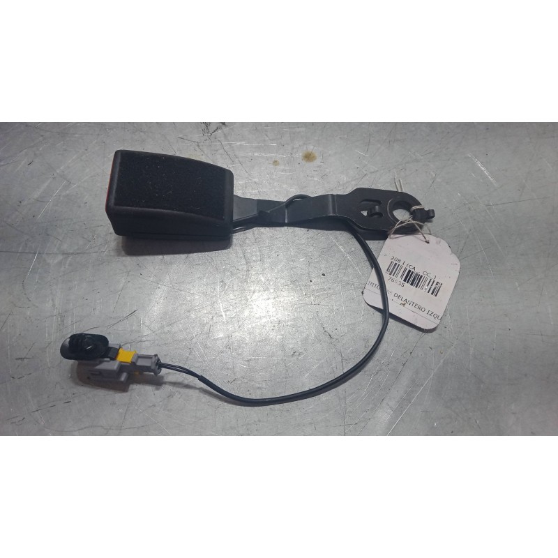 Recambio de anclaje cinturon delantero izquierdo para peugeot 208 i (ca_, cc_) 1.2 vti 82 referencia OEM IAM   