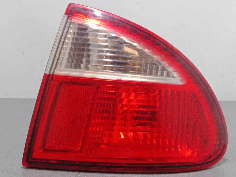 Recambio de piloto trasero derecho para seat leon (1m1) 1.8 20v referencia OEM IAM   