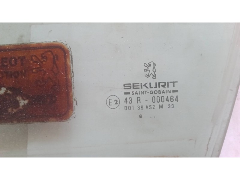 Recambio de luna puerta delantera izquierda para peugeot 306 hatchback (7a, 7c, n3, n5) 1.9 d referencia OEM IAM   