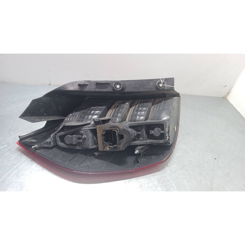 Recambio de piloto trasero derecho para renault scénic ii (jm0/1_) 1.6 (jm0c, jm0j, jm1b) referencia OEM IAM 8200127702E  