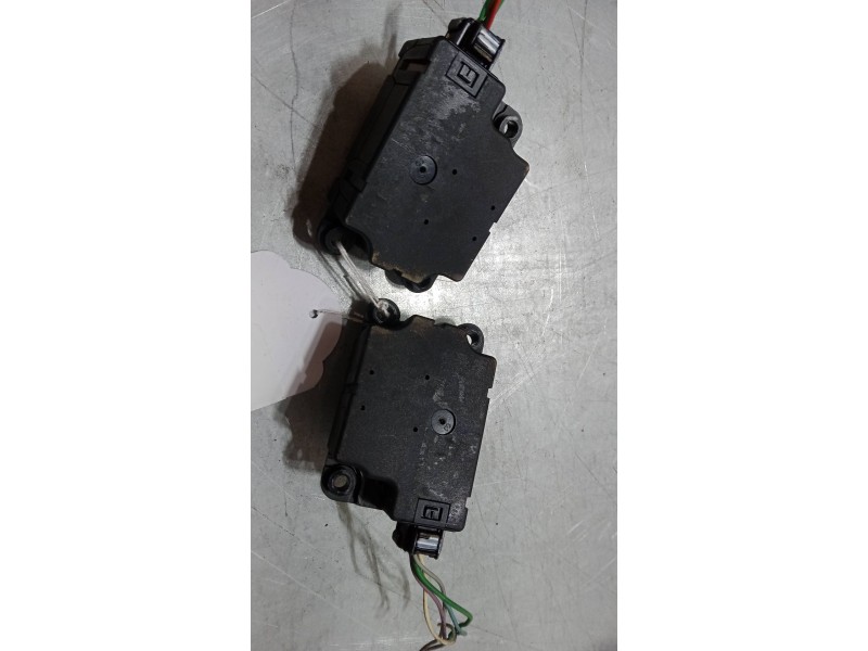 Recambio de motor apertura trampillas climatizador para renault scénic ii (jm0/1_) 1.6 (jm0c, jm0j, jm1b) referencia OEM IAM   