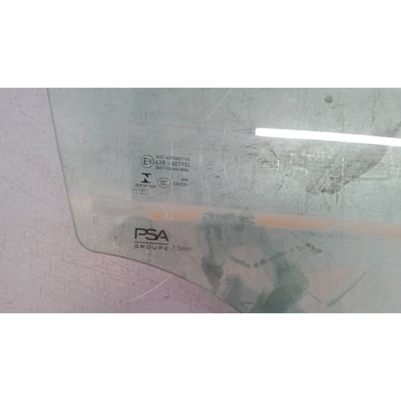 Recambio de luna puerta delantera derecha para opel corsa f (p2jo) 1.2 (68) referencia OEM IAM   