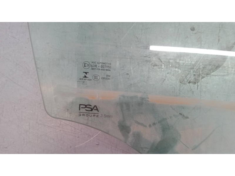 Recambio de luna puerta delantera derecha para opel corsa f (p2jo) 1.2 (68) referencia OEM IAM   