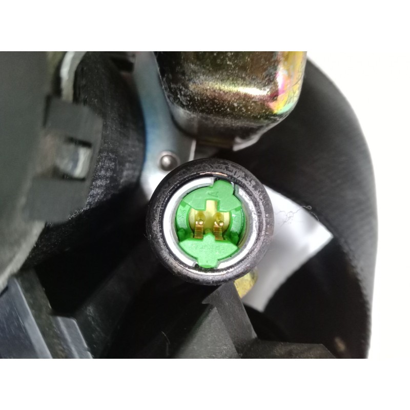 Recambio de cinturon con pretensor delantero izquierdo para seat ibiza iii (6l1) 1.4 16v referencia OEM IAM   