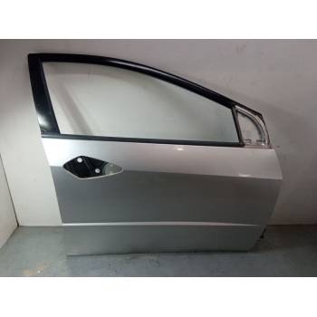 PUERTA DELANTERA DERECHA 