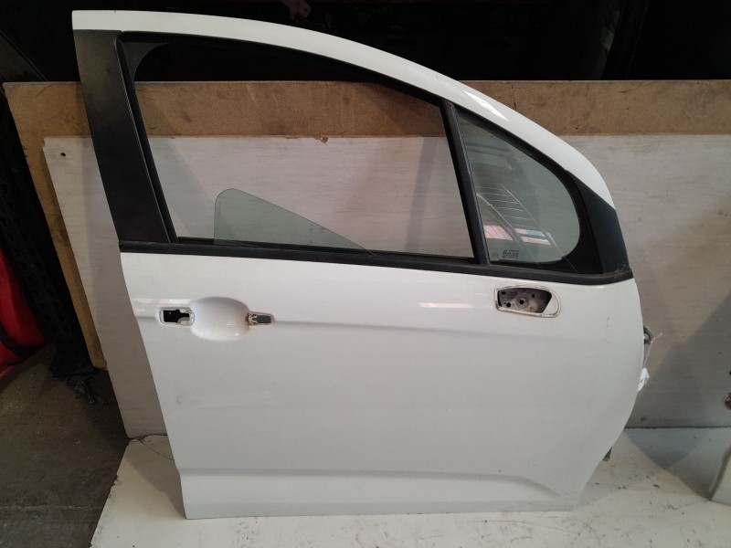 Recambio de puerta delantera derecha para citroën c3 ii (sc_) 1.4 hdi 70 (sc8hzc, sc8hr0, sc8hp4) referencia OEM IAM 9004CG  