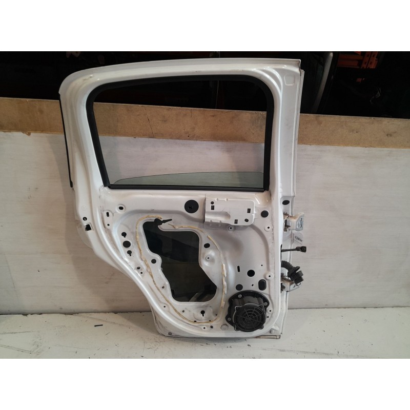Recambio de puerta trasera izquierda para citroën c3 ii (sc_) 1.4 hdi 70 (sc8hzc, sc8hr0, sc8hp4) referencia OEM IAM 9002CC  