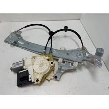 ELEVALUNAS ELECTRICO TRASERO DERECHO 827300003R 