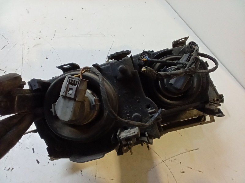 Recambio de faro izquierdo para bmw 3 (e46) 318 i referencia OEM IAM   