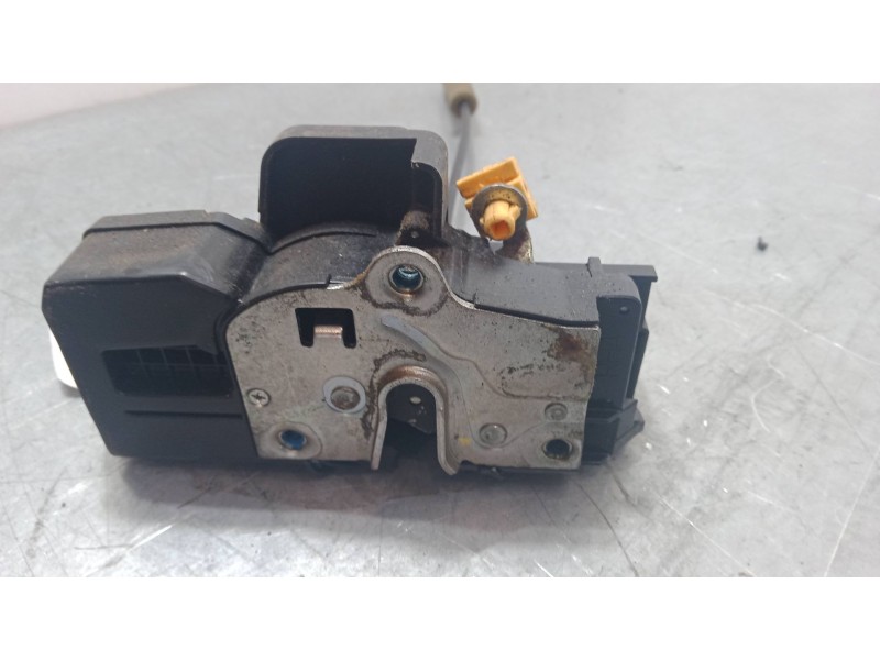 Recambio de cerradura puerta delantera derecha para opel antara a (l07) 2.0 cdti referencia OEM IAM 94551321  