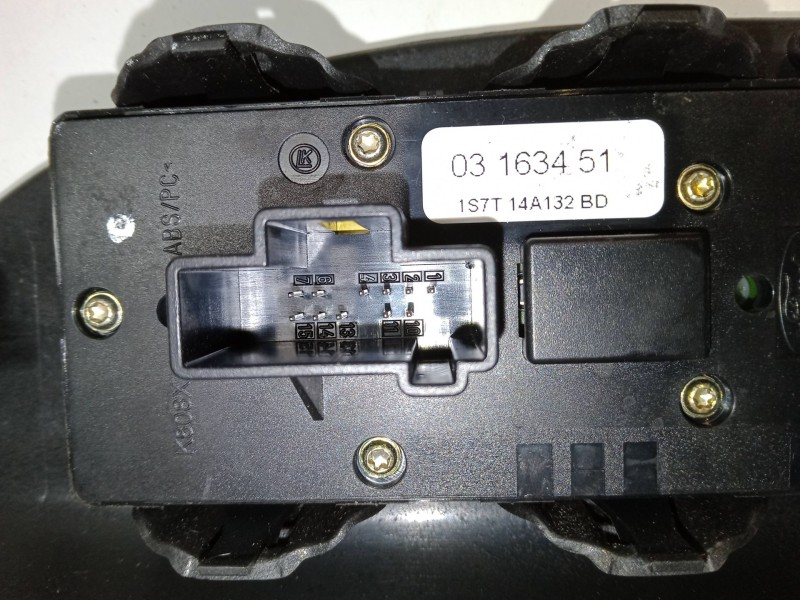 Recambio de mando elevalunas delantero izquierdo para ford mondeo iii (b5y) 2.0 16v tddi / tdci referencia OEM IAM 1S7T14A132BD 