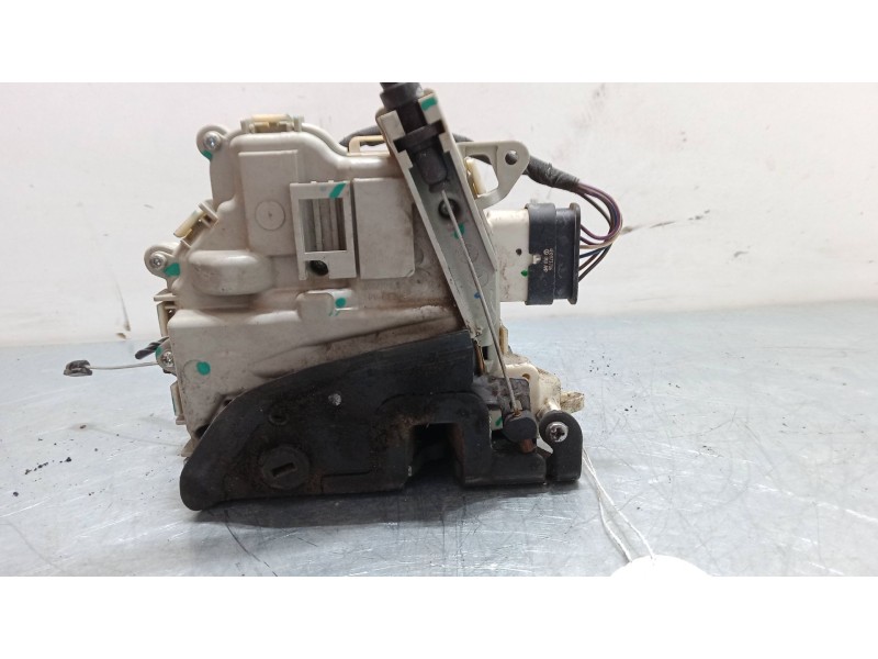 Recambio de cerradura puerta trasera izquierda para seat altea xl (5p5, 5p8) 2.0 tdi 16v 4x4 referencia OEM IAM   