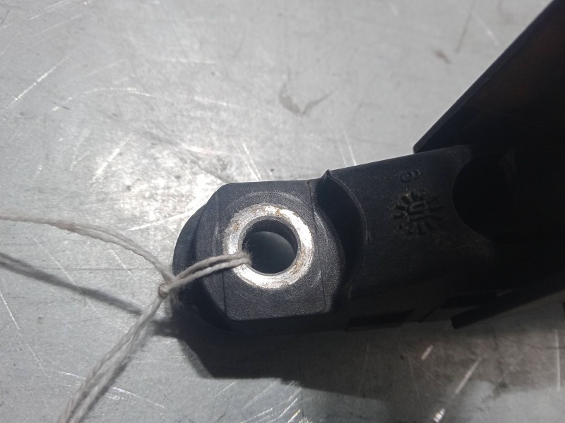 Recambio de brazo limpia trasero para opel corsa c (x01) 1.2 (f08, f68) referencia OEM IAM   