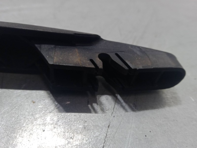 Recambio de brazo limpia trasero para opel corsa c (x01) 1.2 (f08, f68) referencia OEM IAM   