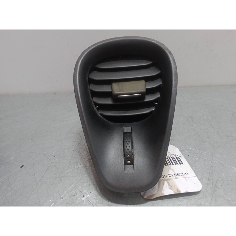 Recambio de aireador derecho para renault grand scénic ii (jm0/1_) 1.9 dci (jm0g, jm12, jm1g, jm2c) referencia OEM IAM   