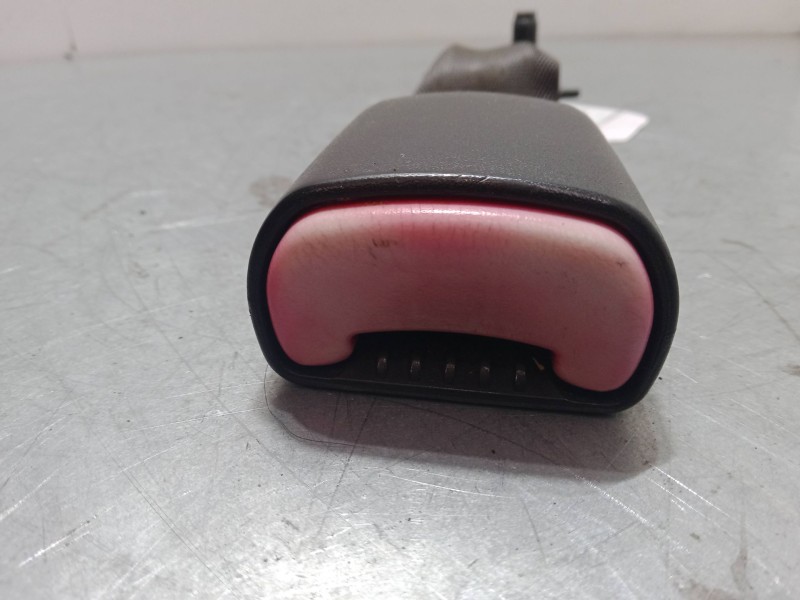 Recambio de anclaje cinturon trasero central para opel antara a (l07) 2.0 cdti referencia OEM IAM 96475894  