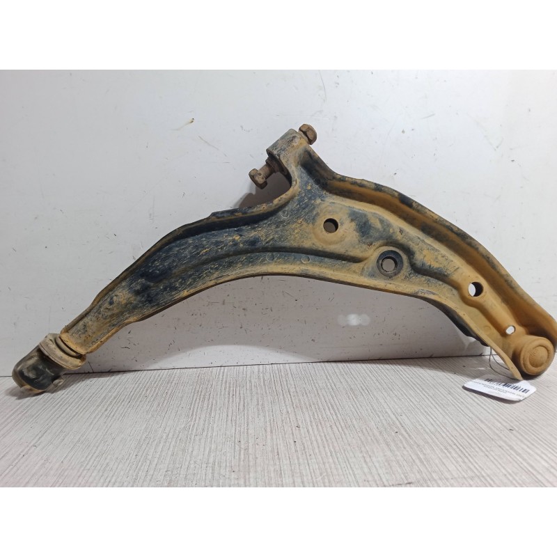 Recambio de brazo suspension inferior delantero izquierdo para nissan micra ii (k11) 1.0 i 16v referencia OEM IAM   