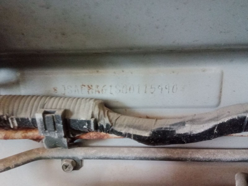 suzuki wagon r+ hatchback (em) del año 1998