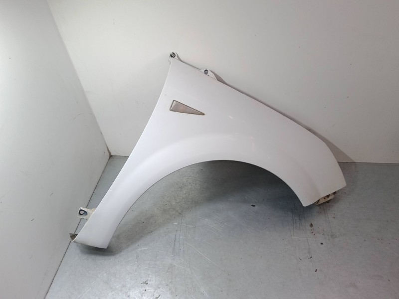 Recambio de aleta delantera derecha para renault grand scénic ii (jm0/1_) 1.9 dci (jm0g, jm12, jm1g, jm2c) referencia OEM IAM   