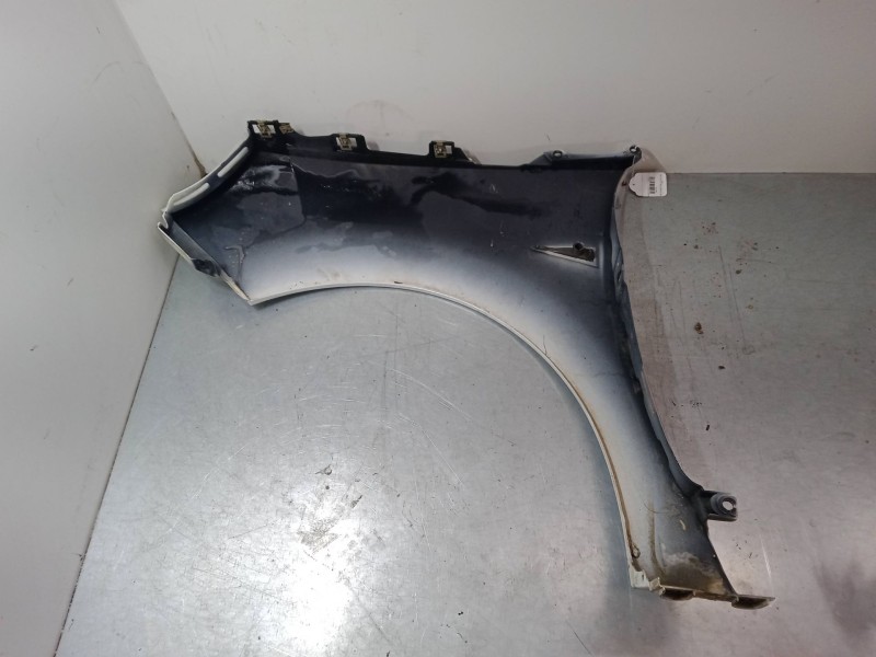 Recambio de aleta delantera derecha para renault grand scénic ii (jm0/1_) 1.9 dci (jm0g, jm12, jm1g, jm2c) referencia OEM IAM   