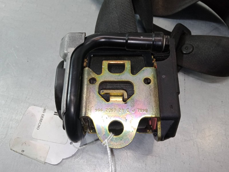 Recambio de cinturon seguridad trasero derecho para audi a4 b5 (8d2) 2.5 tdi referencia OEM IAM   