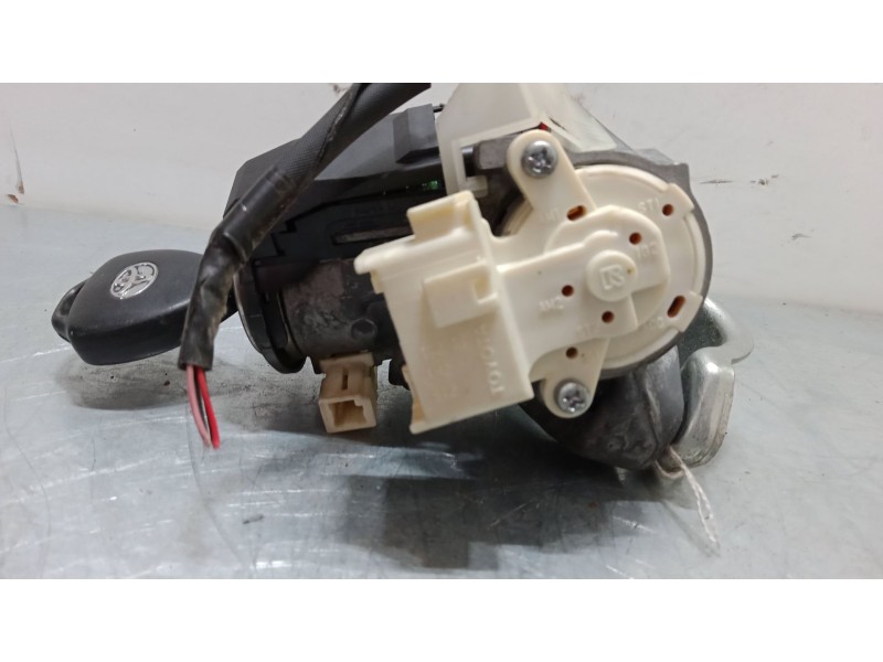 Recambio de clausor para toyota auris (_e15_) 2.0 d-4d (ade150_) referencia OEM IAM   