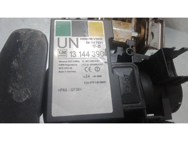 Recambio de columna direccion electrica para opel combo tour 1.3 cdti 16v referencia OEM IAM 13205208aj  