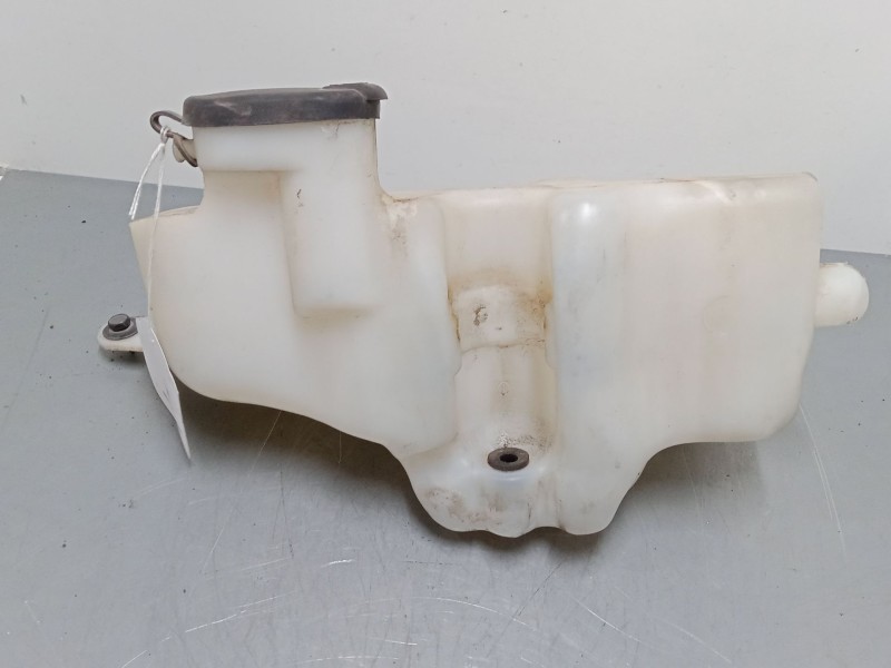 Recambio de deposito limpiaparabrisas para renault clio ii (bb_, cb_) 1.5 dci (b/cb08) referencia OEM IAM   