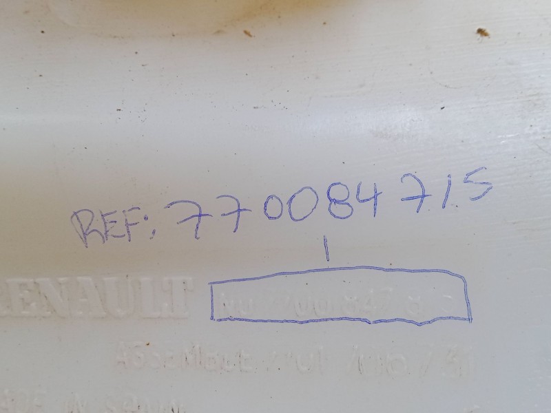 Recambio de deposito limpiaparabrisas para renault clio ii (bb_, cb_) 1.5 dci (b/cb08) referencia OEM IAM   