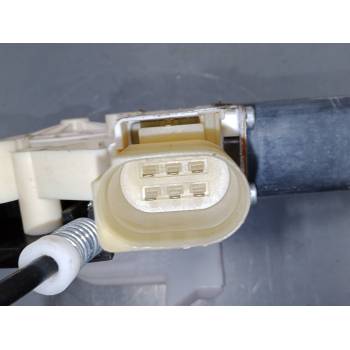ELEVALUNAS ELECTRICO TRASERO DERECHO 