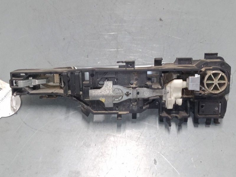 Recambio de maneta exterior puerta delantera derecha para renault scénic ii (jm0/1_) 1.6 16v (jm1r) referencia OEM IAM 820002846