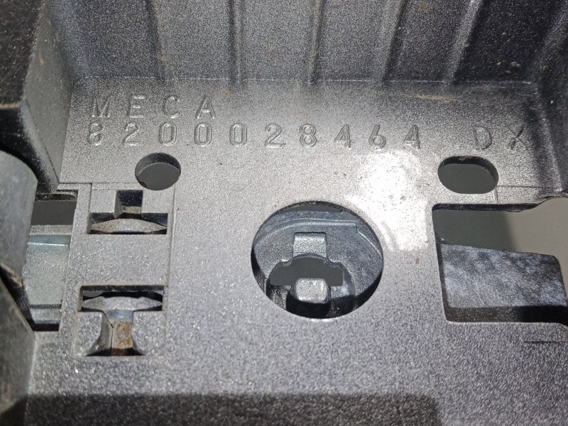 Recambio de maneta exterior puerta delantera derecha para renault scénic ii (jm0/1_) 1.6 16v (jm1r) referencia OEM IAM 820002846