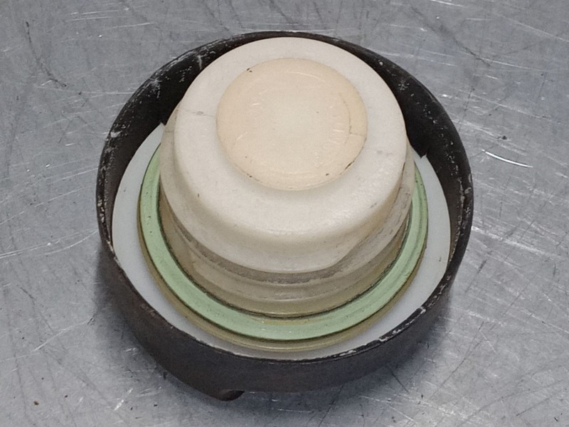 Recambio de tapon combustible para opel vectra c gts (z02) 2.0 16v turbo (f68) referencia OEM IAM   