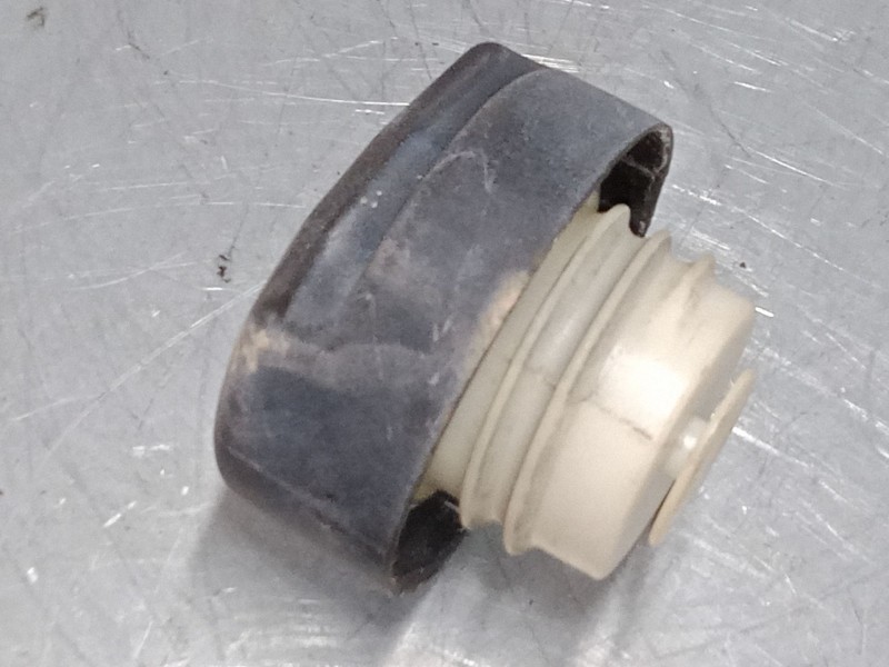 Recambio de tapon combustible para opel vectra c gts (z02) 2.0 16v turbo (f68) referencia OEM IAM   