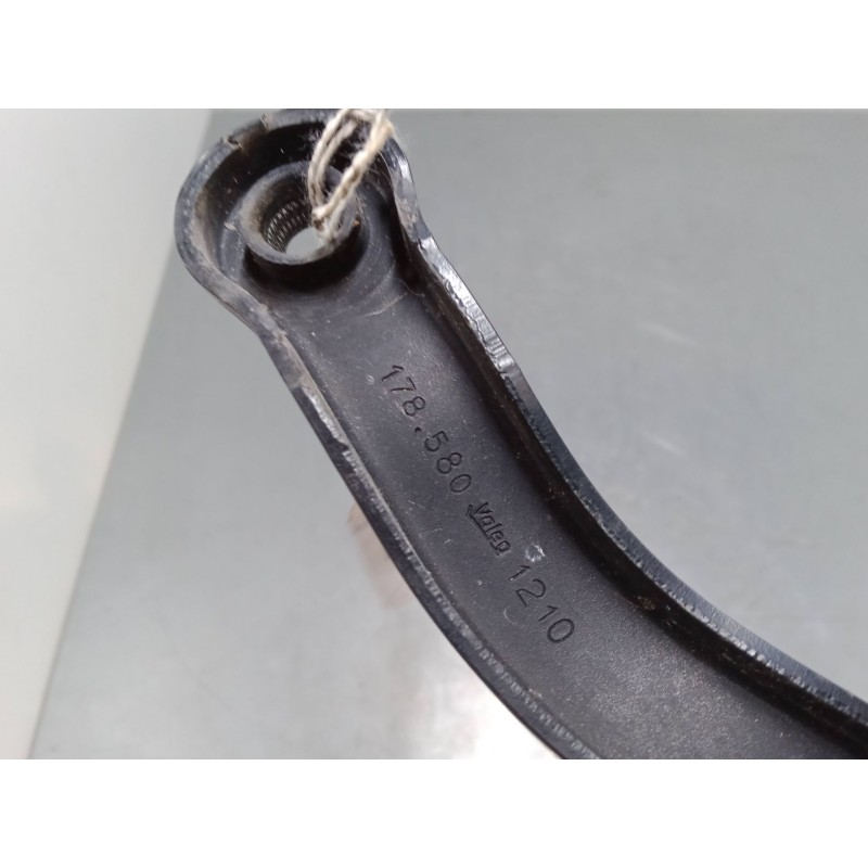 Recambio de brazo limpia delantero izquierdo para opel corsa d (s07) 1.4 (l08, l68) referencia OEM IAM   