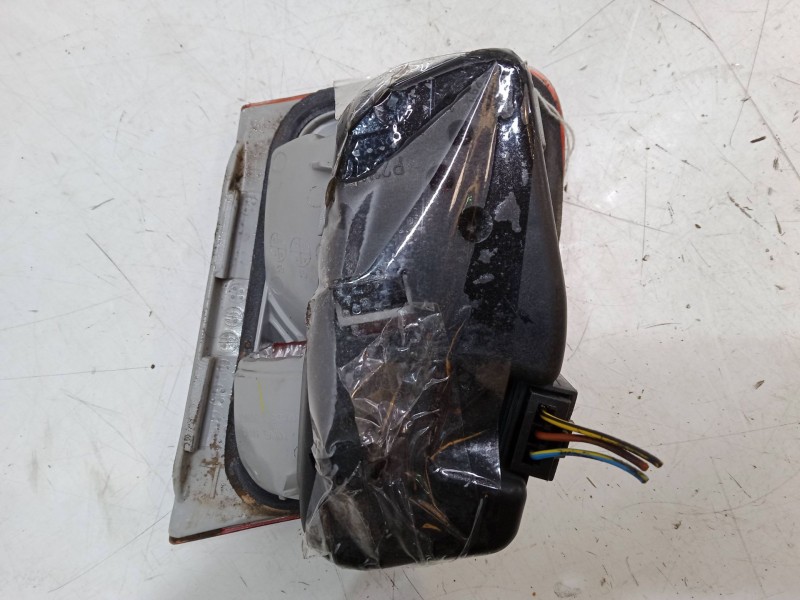 Recambio de piloto trasero porton izquierdo para bmw 3 (e46) 318 i referencia OEM IAM   