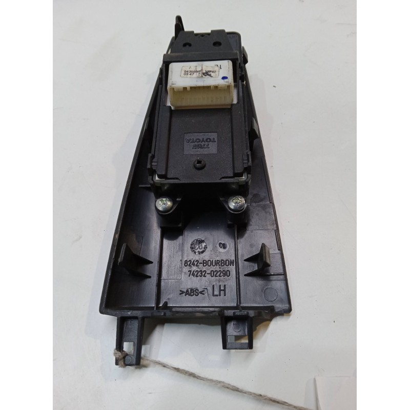 Recambio de mando elevalunas delantero izquierdo para toyota corolla (_e12_) 2.0 d-4d (cde120_) referencia OEM IAM   