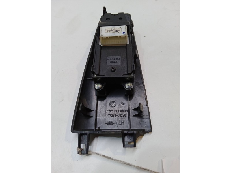 Recambio de mando elevalunas delantero izquierdo para toyota corolla (_e12_) 2.0 d-4d (cde120_) referencia OEM IAM   