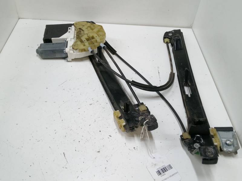 ELEVALUNAS ELECTRICO DELANTERO DERECHO 